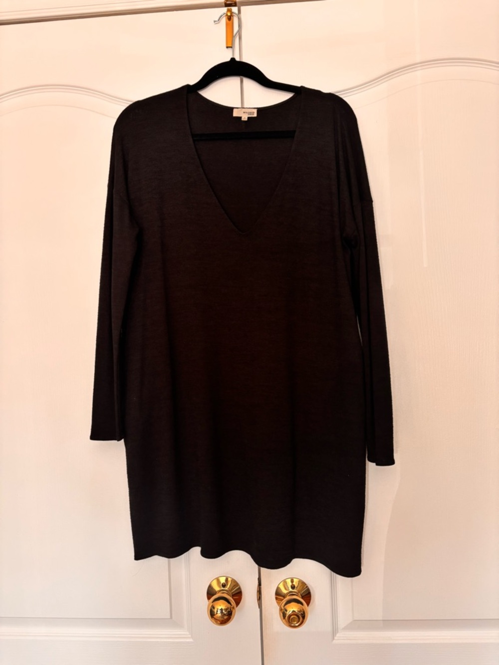 Wilfred Black V-Neck Long Sleeve Knit Tunic Dress